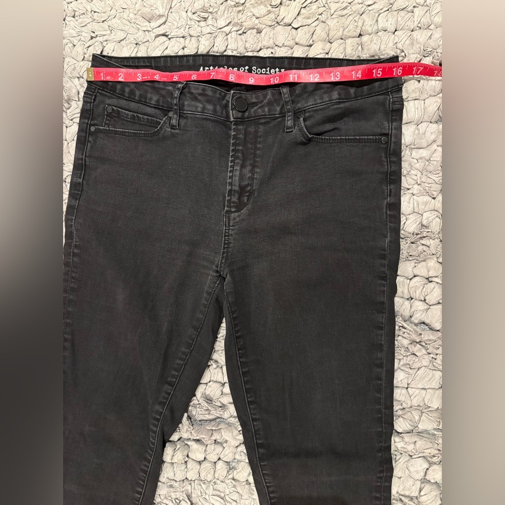 Articles Of Society Faded Black Skinny Jeans with Raw Hem - Picture 7 of 9